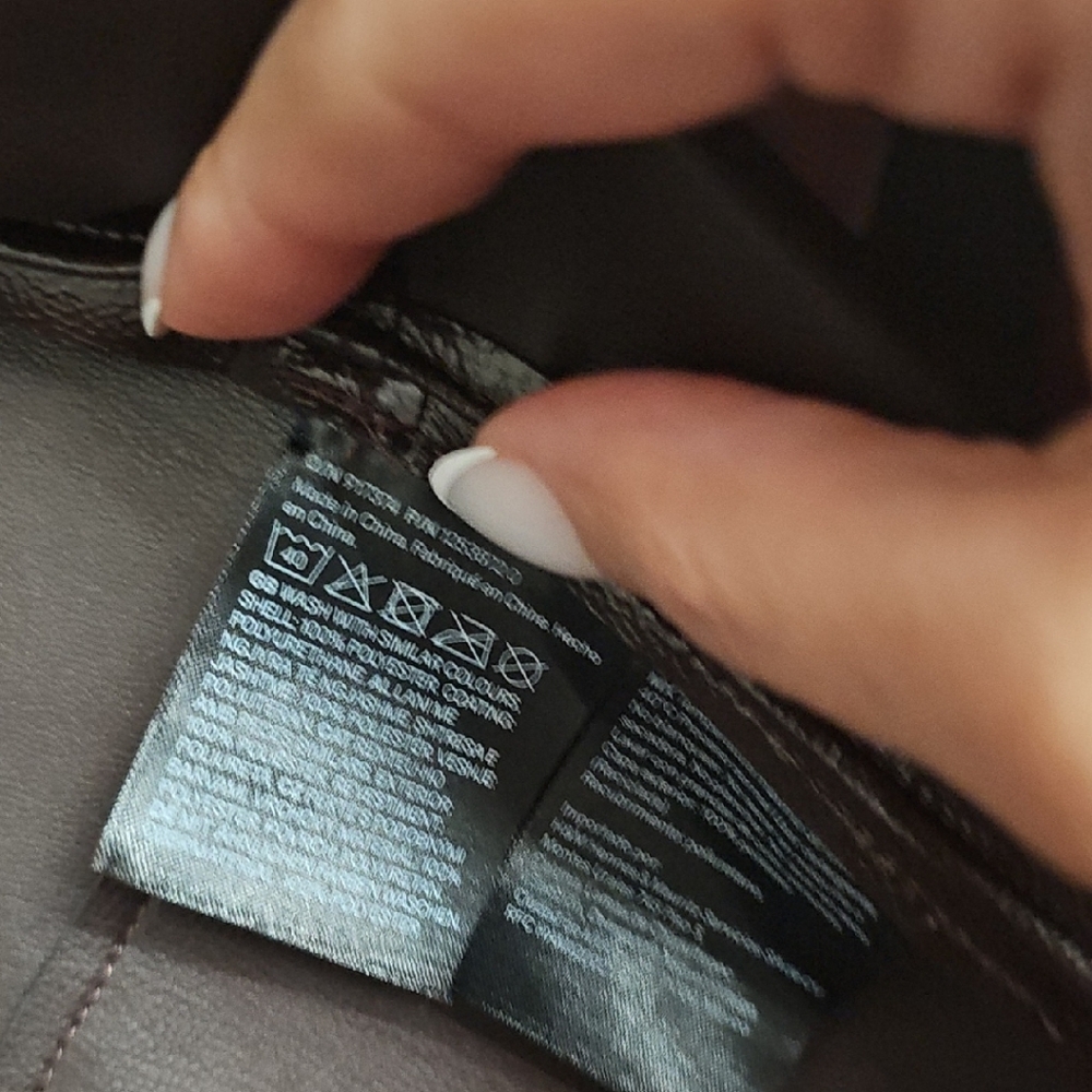 H&M Limited Edition Set - Picture 4 of 5